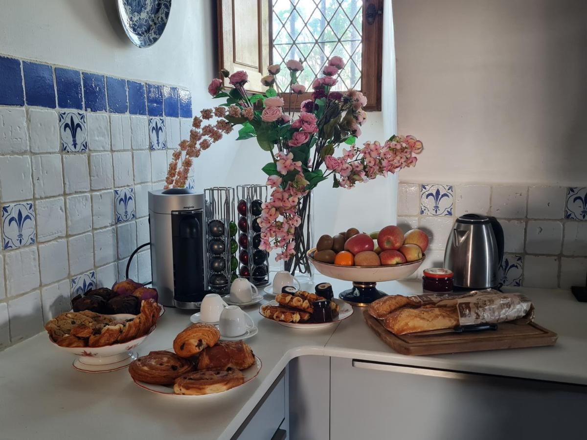 Roeze-sur-Sarthe Manoir De La Beuneche - Location Du Manoir Entier מראה חיצוני תמונה